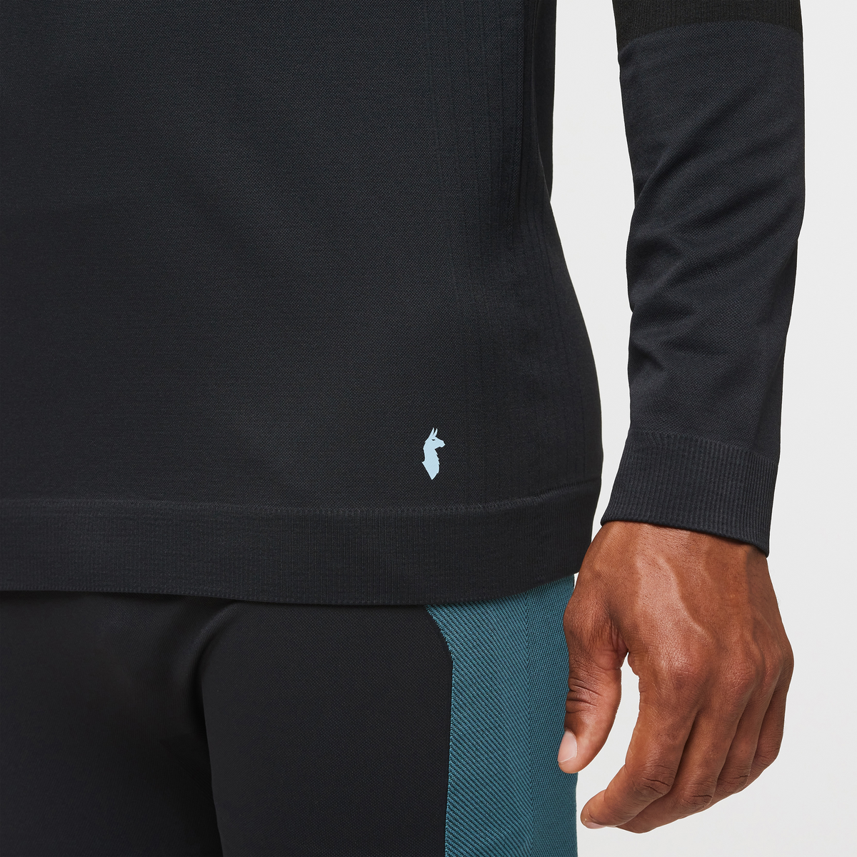 Debajo Seamless Baselayer Crew - Men's - Cotopaxi Black - US 5964