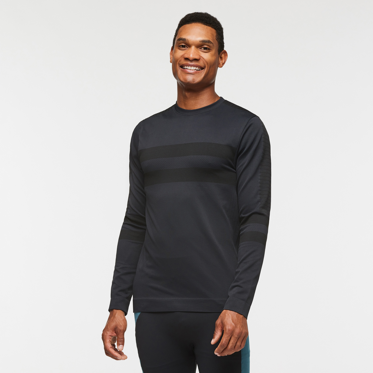 Debajo Seamless Baselayer Crew - Men's - Cotopaxi Black - US 6139
