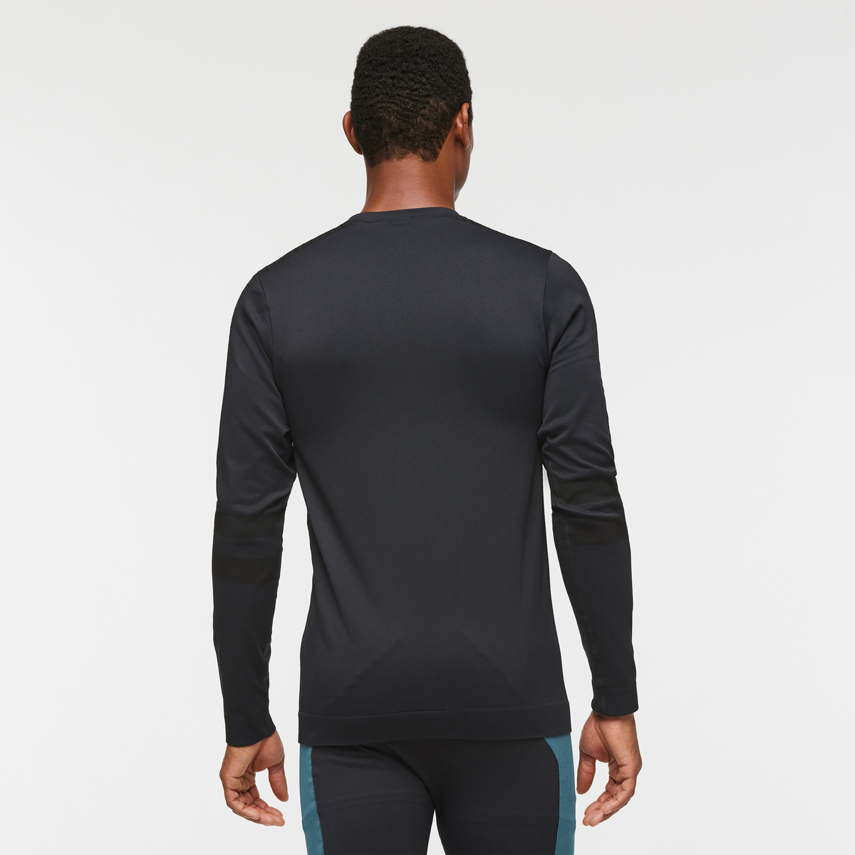 Debajo Seamless Baselayer Crew - Men's - Cotopaxi Black - US 6139