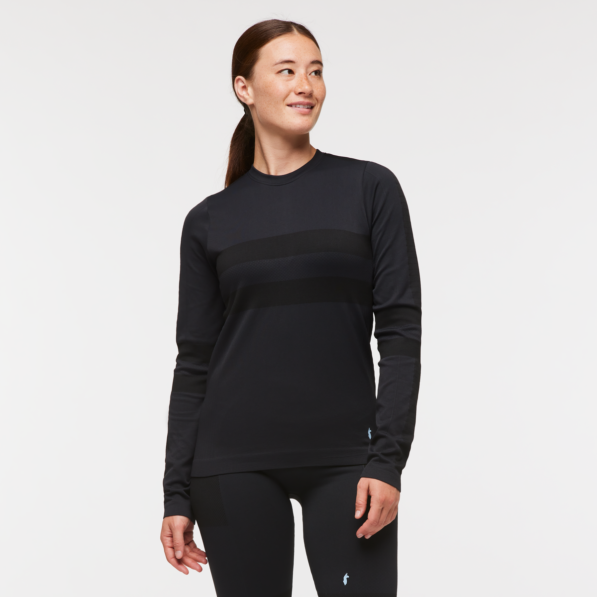 Debajo Seamless Baselayer Crew - Women's - Cotopaxi Black - US 6420