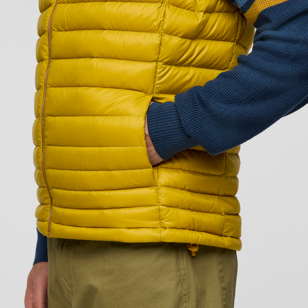 Fuego Down Vest - Men's - Bronze/Gold - US 6145