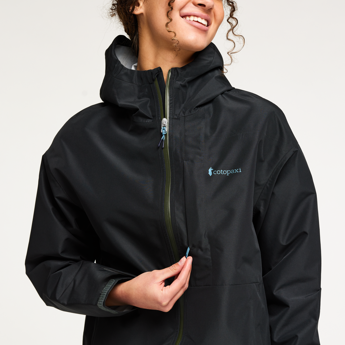 Cielo Rain Jacket - Women's - Cotopaxi Black - US 6712
