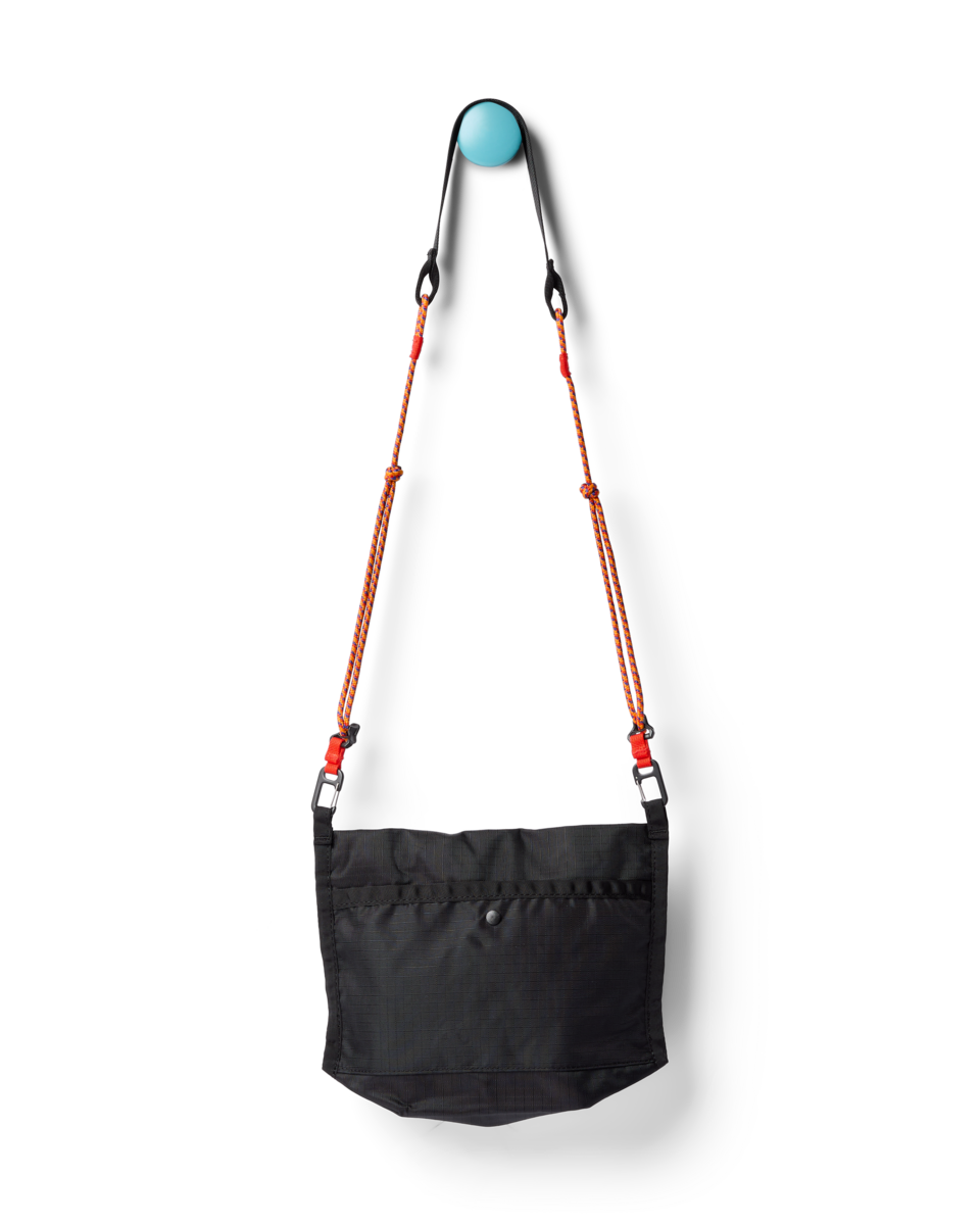 Lista 2L Lightweight Crossbody Bag - Cada Día - Black - US 7707
