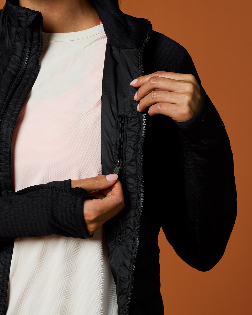 Capa Hybrid Insulated Jacket - Women's - Cotopaxi Black - US 7345