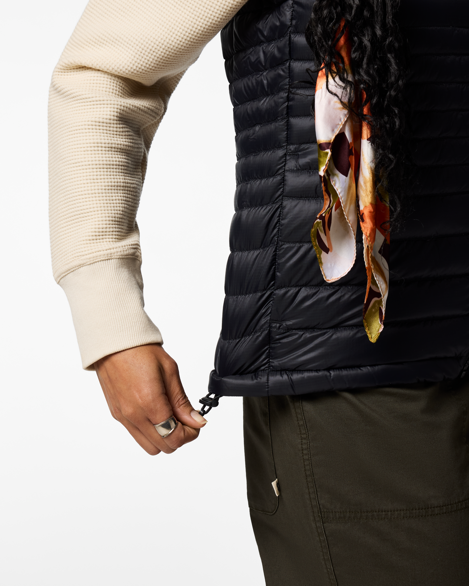 Fuego Down Vest - Women's - Cotopaxi Black - US 7609