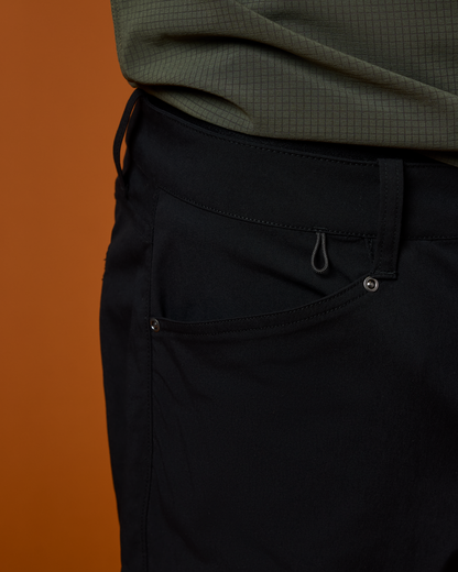 Coraje Tech Short - Men's - Black - US 7857