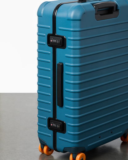 Coraza Suitcase - Medium Checked - Blue Spruce - US 8621
