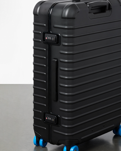 Coraza Suitcase - Medium Checked - Cotopaxi Black - US 3689